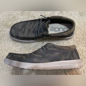 BRAND NEW!!  Hey Dude Paul Woodland Camo Mens size 13